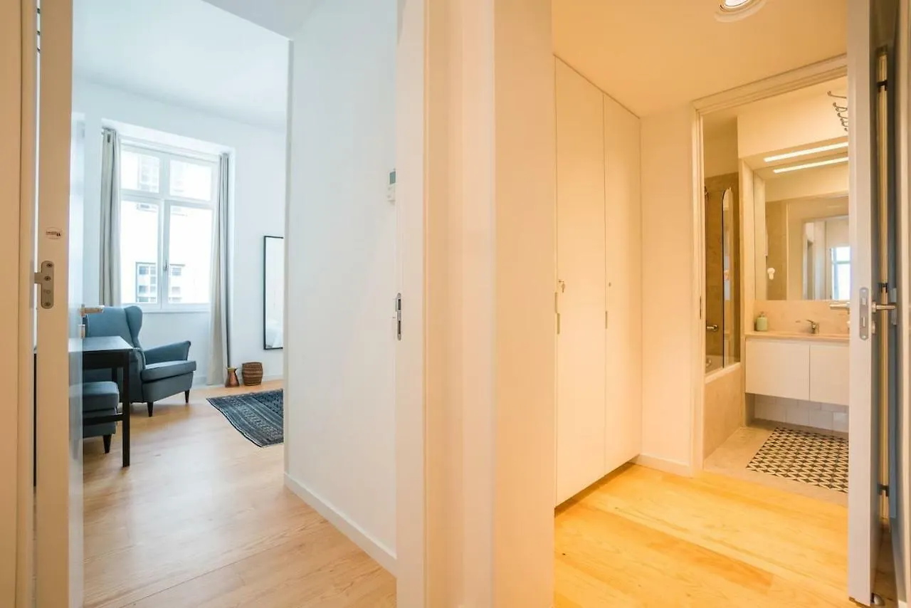 Spacious & Bright Apartment In Cais Sodre Lisboa 0*,